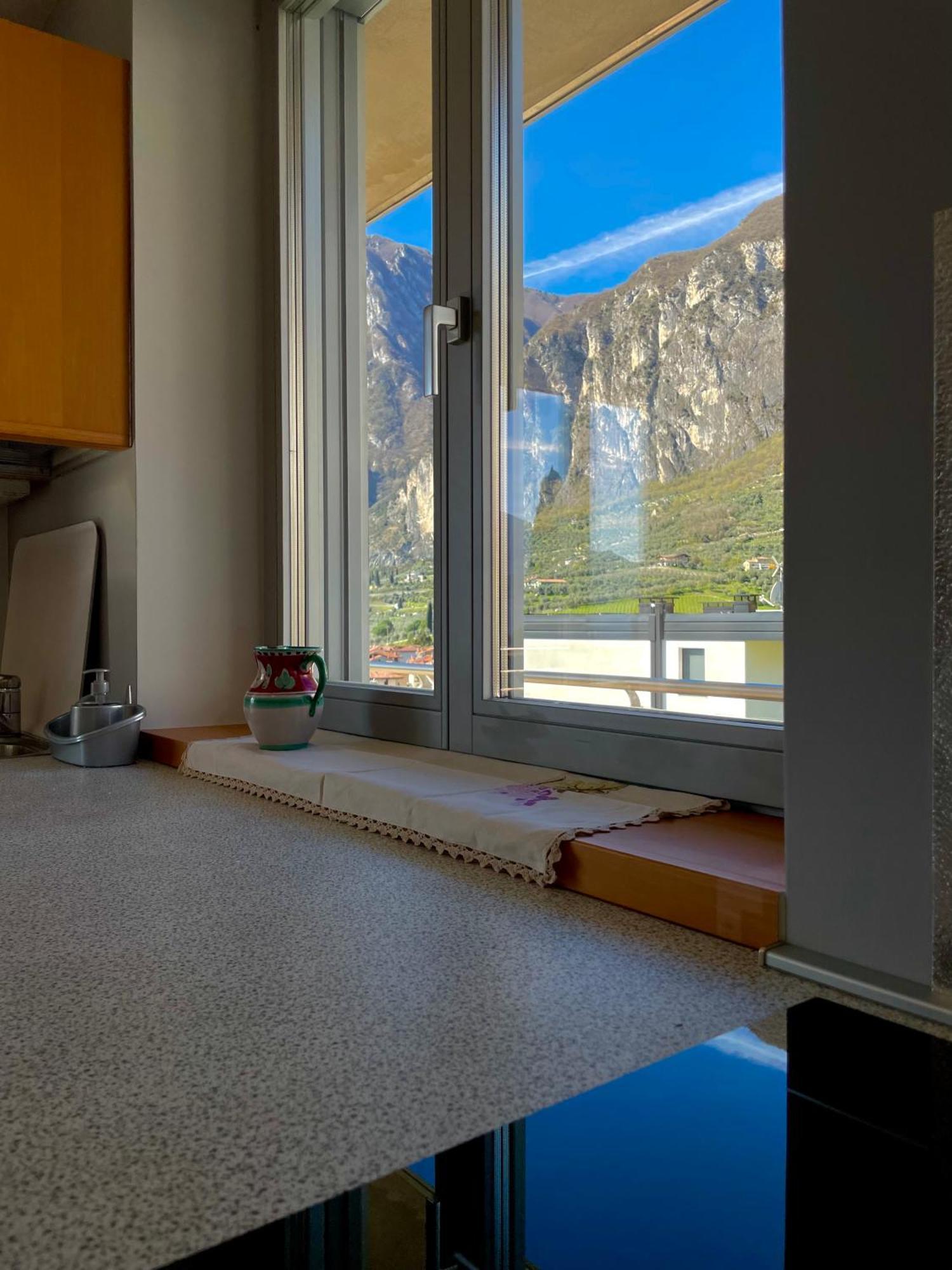 View & Chill Apartment リーヴァ・デル・ガルダ エクステリア 写真